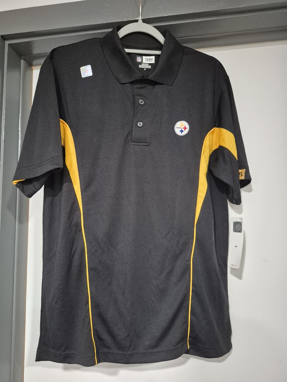 NWT Pittsburgh Steelers NFL Team Apparel Polo